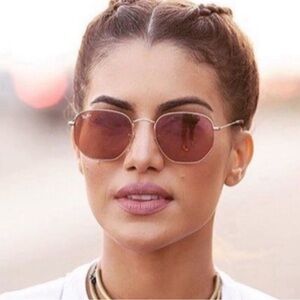 RAY-BAN  Hexagonal Flat evolve sunglasses
With case